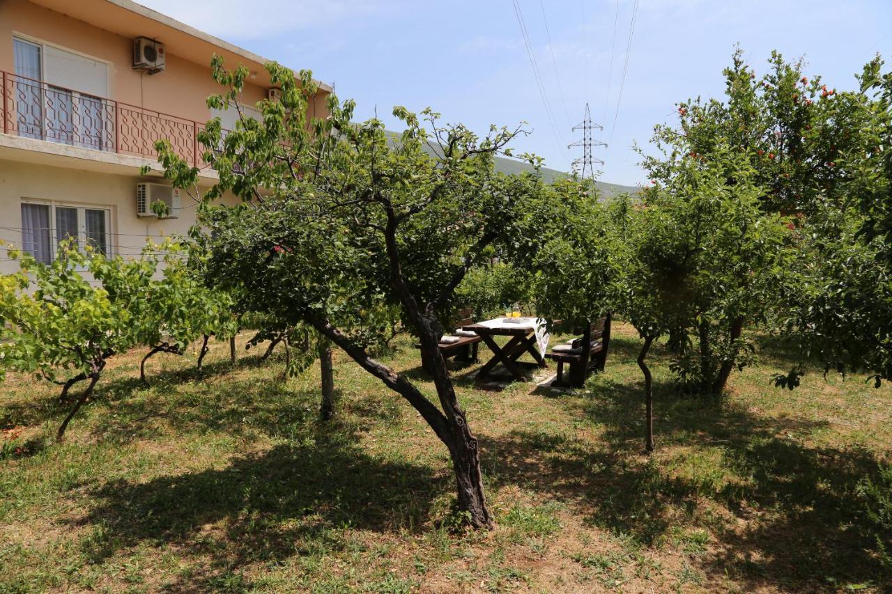 Garden House Apartment Trebinje Exterior photo